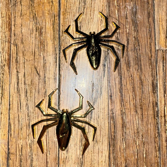 2PC Spider Vehicle Emblems - Picture 2 of 3